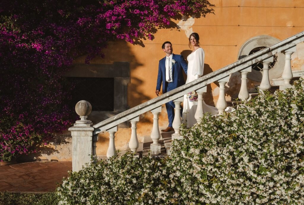 villa-lungomonte-staircase-couple