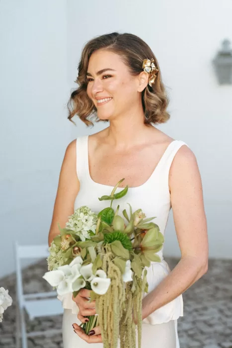 Elegant bridal portrait in the sun-drenched garden at Casa Sacoto