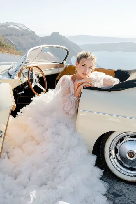 rocabella-santorini-bride-closeup-car