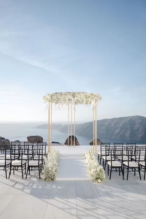 rocabella-santorini-ceremony-setup