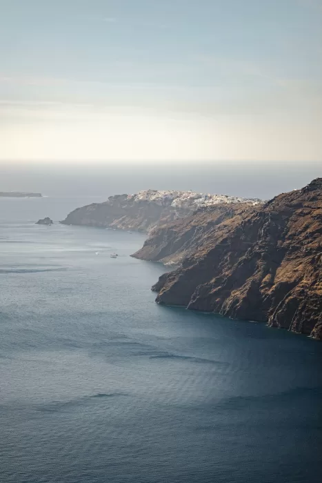 rocabella-santorini-cliff-view