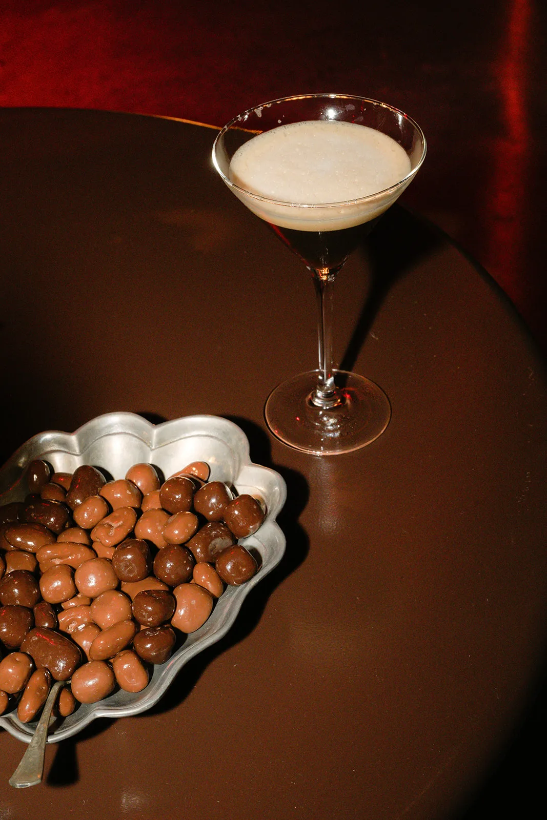 Espresso martini and olives served during evening reception at Finca Morneta